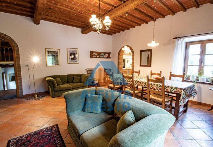 Villa a Montevarchi, Arezzo, Montevarchi - € 890.000 | Ref: VV4026 - foto 1