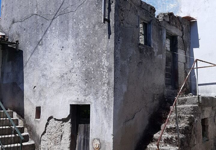 Villa i Canas de Senhorim, Viseu, Canas de Senhorim - € 13.000 | Ref: SF-SAFTI:006677 - foto 1