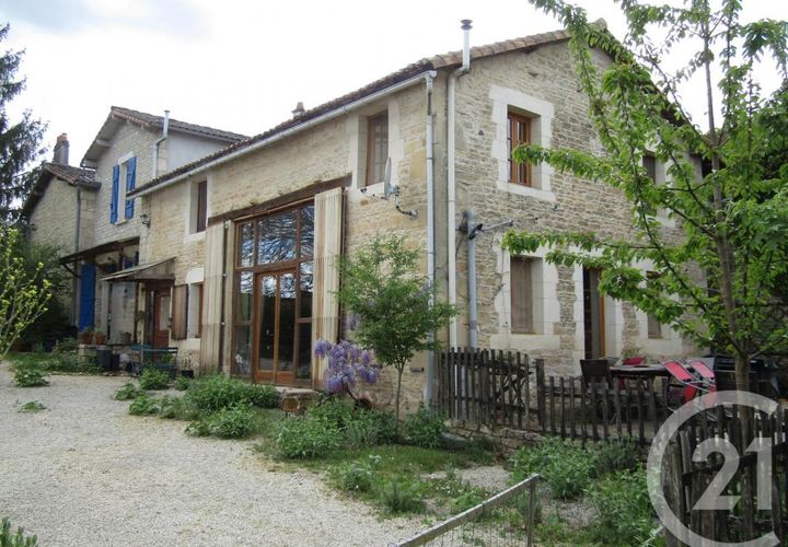 Masia a Pers, Deux-Sevres, Pers - € 283.000 | Ref: 8692 - foto 1