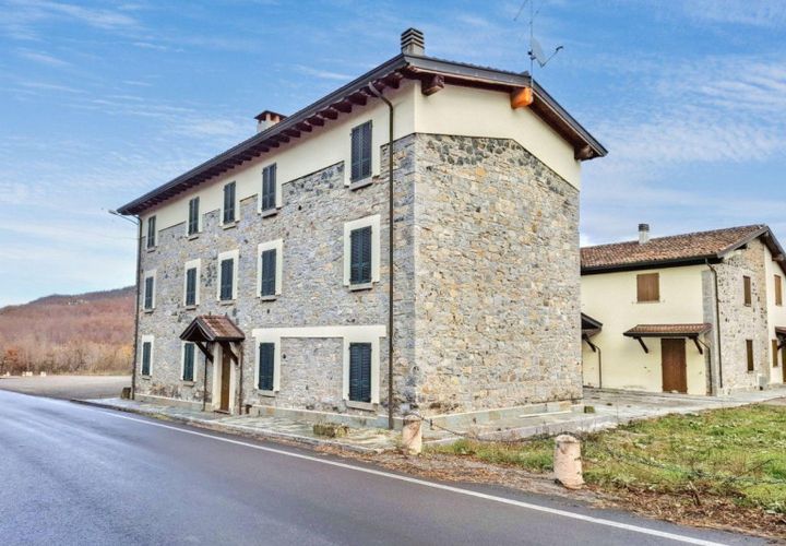 Villa i Ferriere, Piacenza, Ferriere - € 64.405 | Ref: 25058 - foto 1