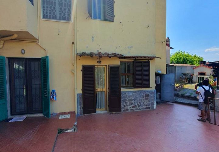 Villa a Florence, Florence, Florence - € 280.000 | Ref: GA27 - foto 1