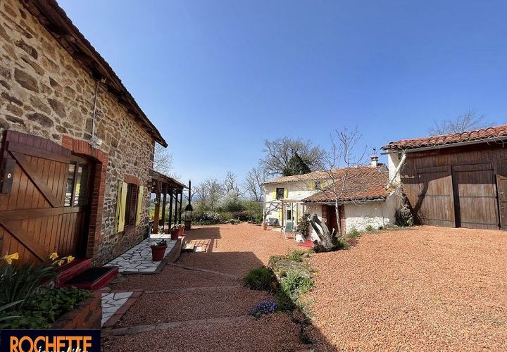 Villa i Saint-Marcel-De-Felines, Loire, Saint-Marcel-De-Felines - € 225.000 | Ref: 4448 - foto 1