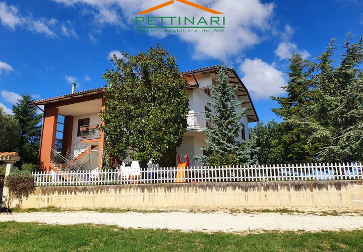 Landejendom i Treia, Macerata, Treia - € 430.000 | Ref: 863 - foto 1