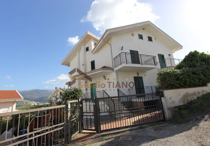 Villa i Rende, Cosenza, Rende - € 228.000 | Ref: 552 - foto 1