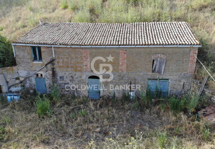 Landejendom i Valentano, Viterbo, Valentano - € 44.000 | Ref: CBI105-1176-364 - foto 1