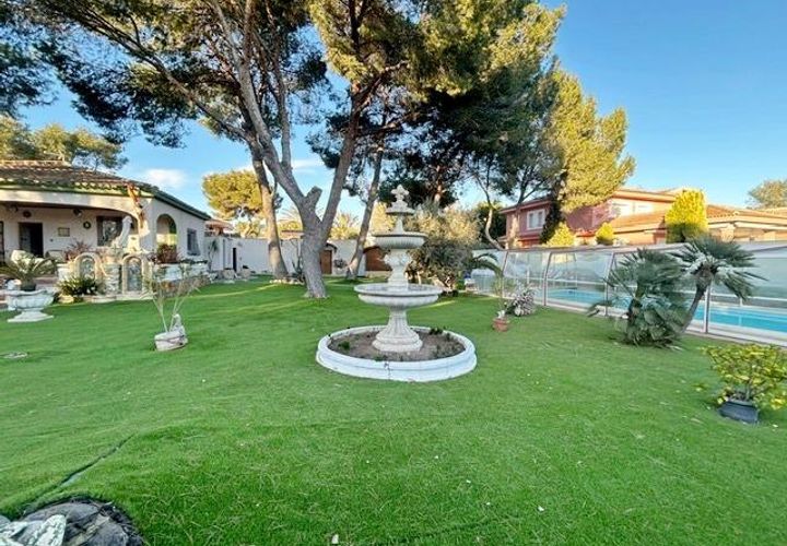Villa i Cabo Roig, Alicante, Cabo Roig - € 985.000 | Ref: 17-237254566689/64585 - foto 1