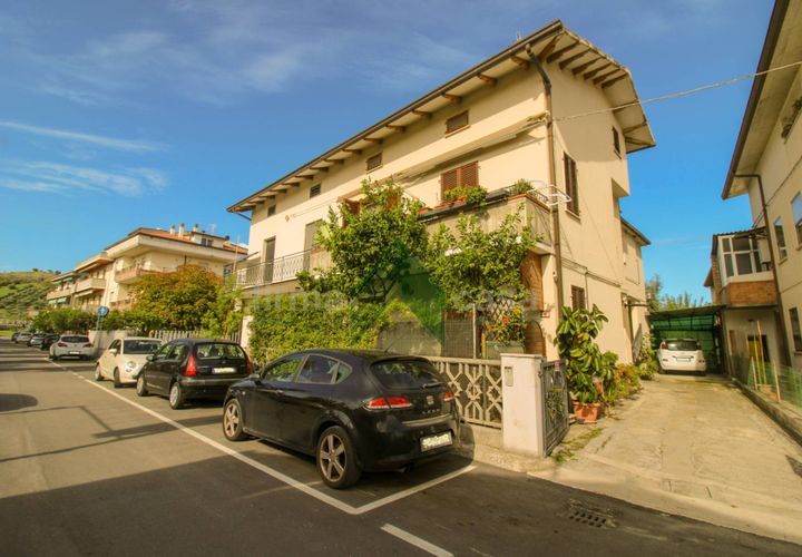 Villa i Alba Adriatica, Teramo, Alba Adriatica - € 230.000 | Ref: T1365 - foto 1
