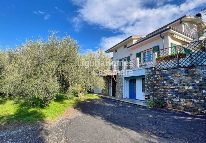 Villa a Imperia, Imperia, Imperia - € 490.000 | Ref: 6V57 - foto 1