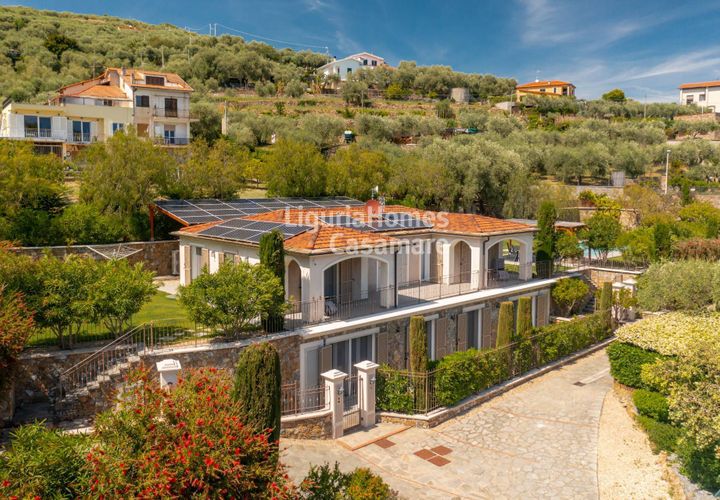 Villa i Imperia, Imperia, Imperia - € 1.400.000 | Ref: 6V56 - foto 1