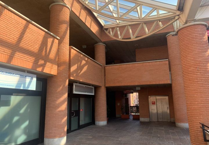 Propriedade comercial em Vimercate, Monza and Brianza, Vimercate - € 49.000 | Ref: 2389 - foto 1
