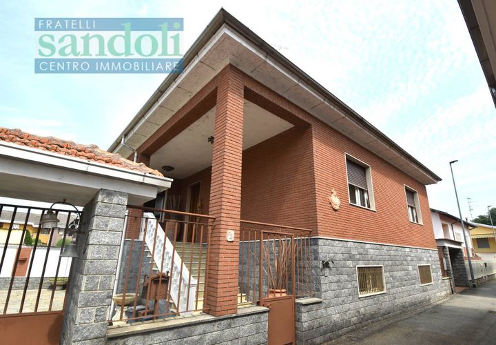 Villa a Vercelli, Vercelli, Vercelli - € 175.000 | Ref: 7520 - foto 1