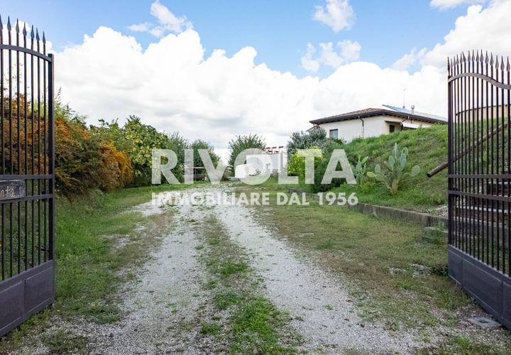 Villa i Collevecchio, Rieti, Collevecchio - € 949.000 | Ref: AAG via Roane - foto 1