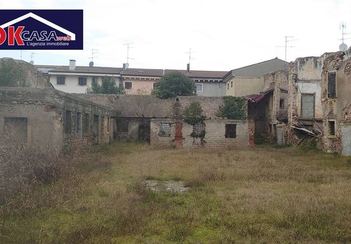 Landejendom i Verona, Verona, Verona - € 380.000 | Ref: 1154 - foto 1
