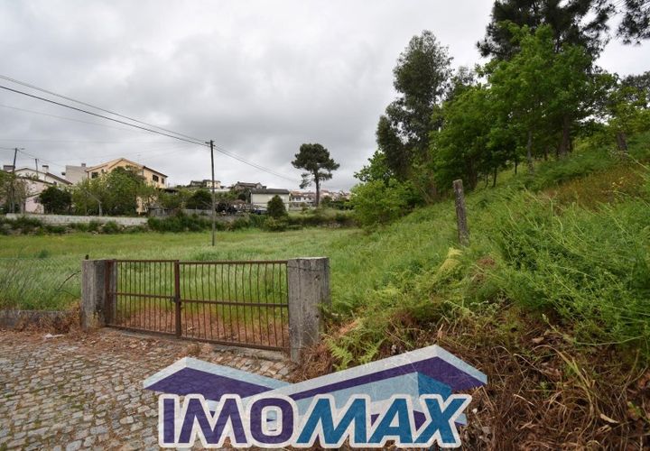 Helårsgrund i Amarante, Porto, Amarante - € 40.000 | Ref: 2025-014 - foto 1
