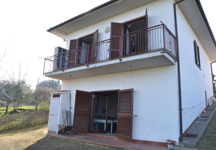 Villa a Configni, Rieti, Configni - € 99.000 | Ref: 28 - foto 1