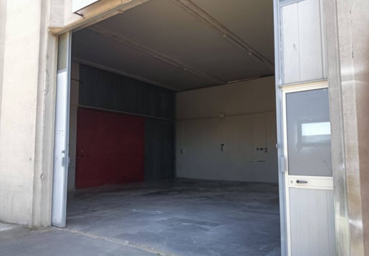 L'establiment comercial a Terni, Terni, Terni - € 550/mes | Ref: 48 - foto 1