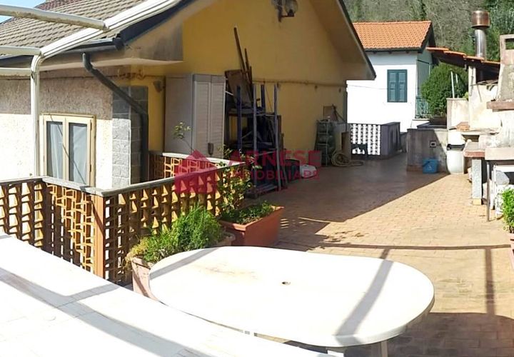 Villa i Stella, Savona, Stella - € 198.000 | Ref: 02-321 - foto 1
