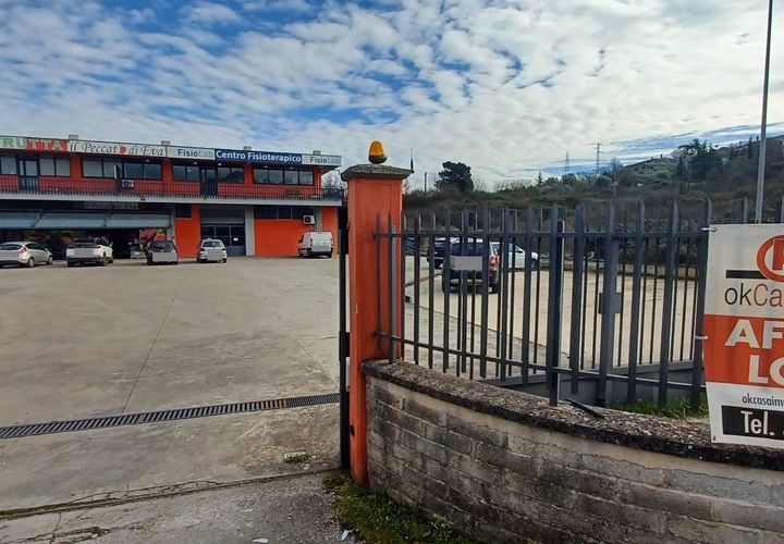 Commercial property in Ceccano, Frosinone, Ceccano - € 1,600/month | Ref: 2021 - photo 1