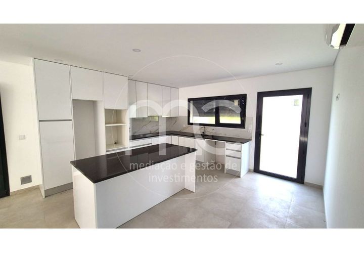 Villa i Ourem, Santarem, Ourem - € 340.000 | Ref: 25N00173 - foto 1