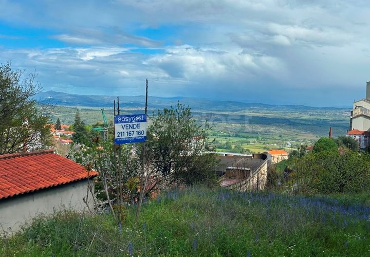Helårsgrund i Covilha, Castelo Branco, Covilha - € 230.000 | Ref: CB96817MA - foto 1