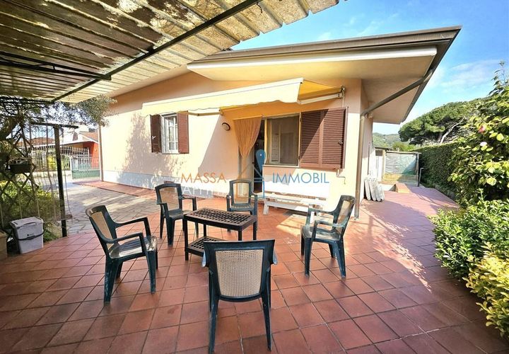 Byhus i Massa, Massa and Carrara, Massa - € 335.000 | Ref: 3386 - foto 1