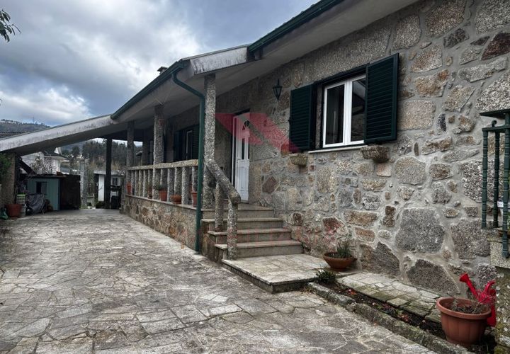 Villa i Arcos de Valdevez, Viana do Castelo, Arcos de Valdevez - € 560.000 | Ref: AVV-2405-CF-0425 - foto 1