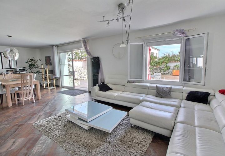 Villa i Saint-Sulpice-de-Royan, Charente-Maritime, Saint-Sulpice-de-Royan - € 492.100 | Ref: 404188HRC - foto 1