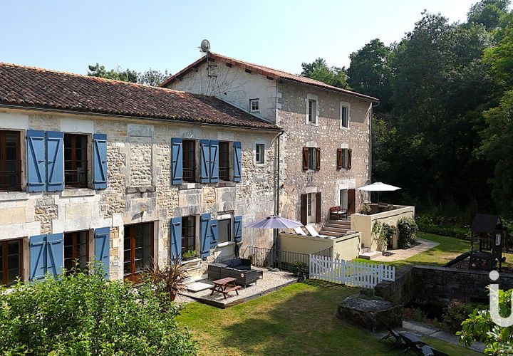 Villa en Bourg-Charente, Charente, Bourg-Charente - € 895.000 | Ref: 33293 - photo 1