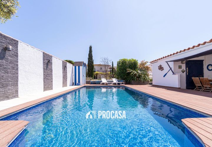 Villa i Empuriabrava, Gerona, Empuriabrava - € 889.000 | Ref: 3704 - foto 1