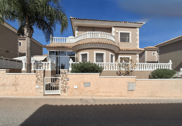 Villa a Torrevieja, Alicante, Torrevieja - € 269.950 | Ref: ks4788 - foto 1