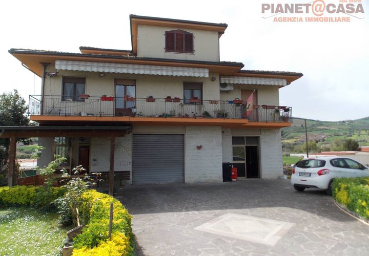 Villa a Controguerra, Teramo, Controguerra - € 250.000 | Ref: VM2698 - foto 1