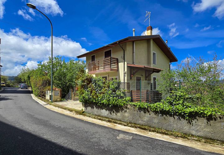 Villa i Aritzo, Nuoro, Aritzo - € 370.000 | Ref: 13726 - foto 1