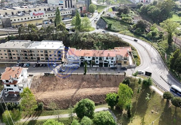Helårsgrund i Gondomar, Porto, Gondomar - € 106.500 | Ref: 1101811 - foto 1