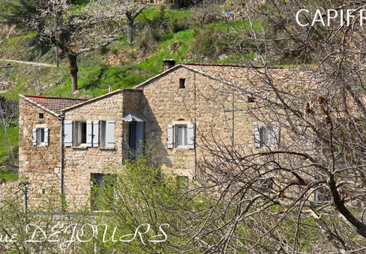 Villa a Gluiras, Ardeche, Gluiras - € 139.000 | Ref: 340934113956 - foto 1