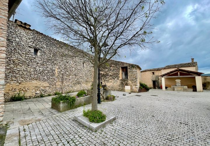 Villa i Lioux, Vaucluse, Lioux - € 285.000 | Ref: 340936043363 - foto 1