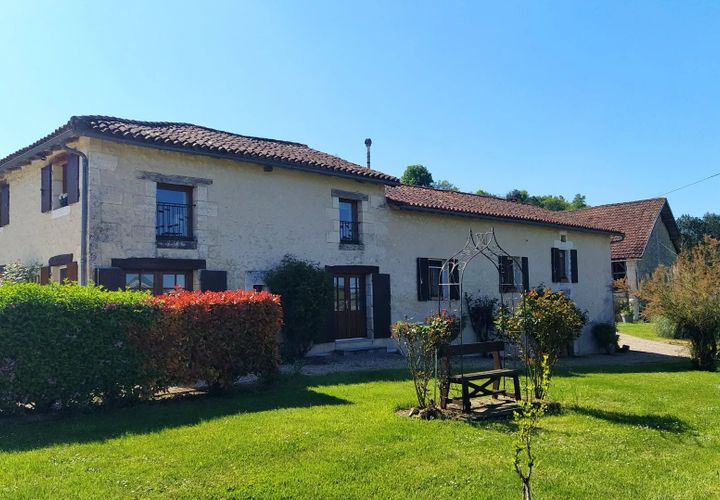 Villa i Verteillac, Dordogne, Verteillac - € 446 000 | Ref: BVI79516 - foto 1