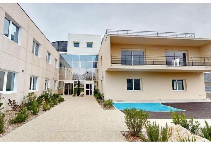 Erhvervsejendom i Bron, Rhone, Bron - € 1.504.817 | Ref: 690049833 - foto 1