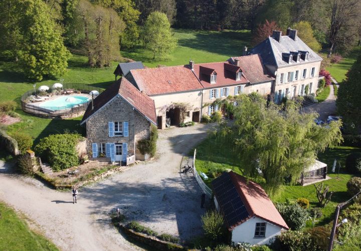 Villa i Chavanat, Creuse, Chavanat - € 1.350.000 | Ref: AM-4711 - foto 1