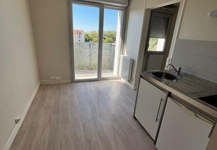 Apartament a Troyes, Aube, Troyes - € 265/mes | Ref: 01120043 - foto 1