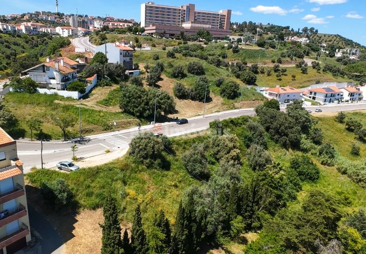 Helårsgrund i Abrantes, Santarem, Abrantes - € 110.000 | Ref: 01511-25 - foto 1