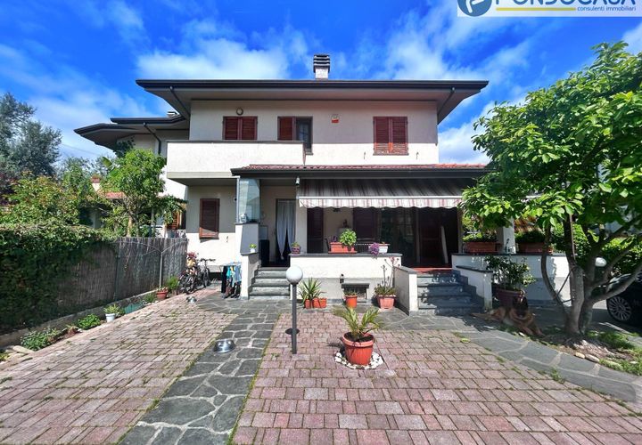 Villa i Pietrasanta, Lucca, Pietrasanta - € 540.000 | Ref: fdm527 - foto 1
