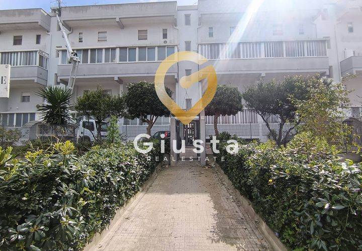 Leilighet i Brindisi, Brindisi, Brindisi - € 135 000 | Ref: 9090-91422 - foto 1