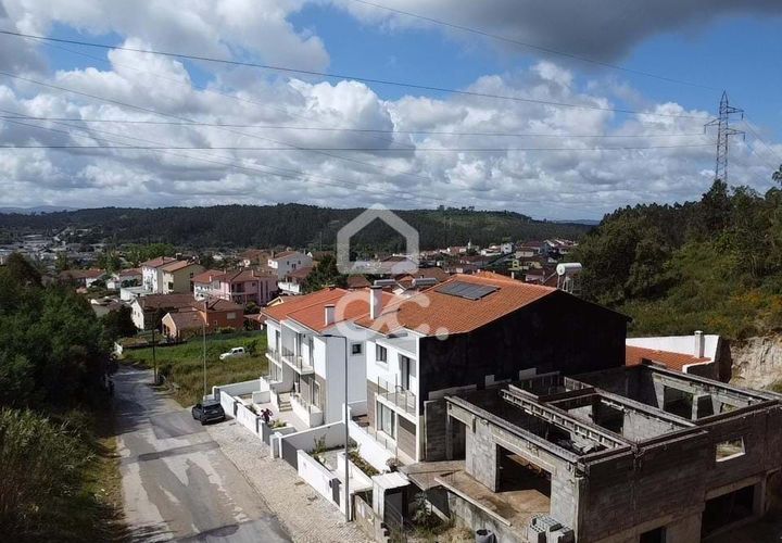 Helårsgrund i Coimbra, Coimbra, Coimbra - € 60.000 | Ref: 385/T/00865 - foto 1