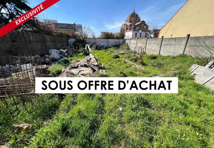 Helårsgrund i Cholet, Maine-et-Loire, Cholet - € 45.500 | Ref: 185969 - foto 1