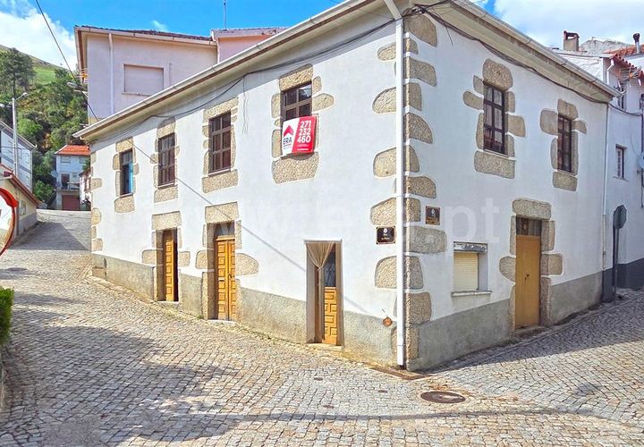 Landsbyhus i Manteigas, Guarda, Manteigas - € 77.500 | Ref: 046250160 - foto 1