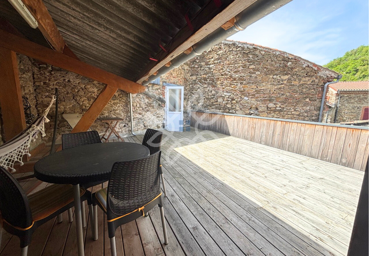 Villa i Auzon, Haute-Loire, Auzon - € 176.000 | Ref: V60000192 - foto 1