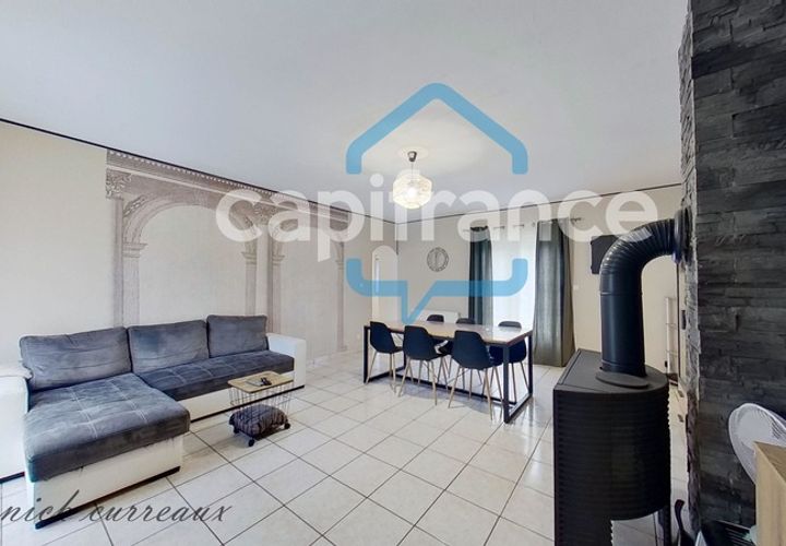 Villa i Abergement-la-Ronce, Jura, Abergement-la-Ronce - € 180.000 | Ref: 340934404397 - foto 1