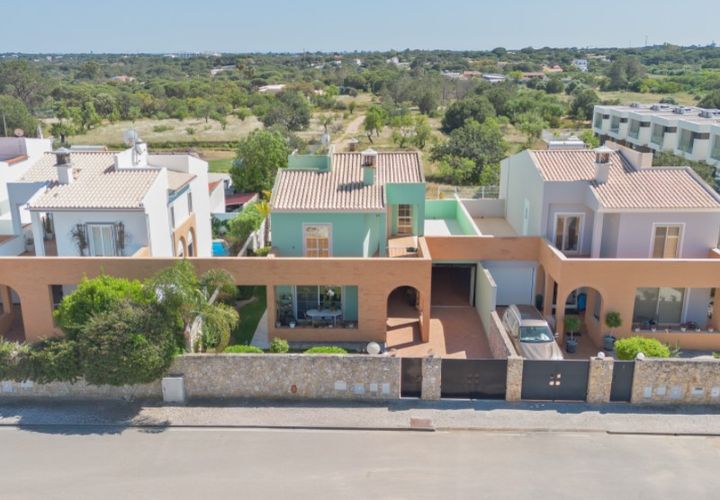 Rækkehus i Almancil, Faro, Almancil - € 850.000 | Ref: 384250033 - foto 1