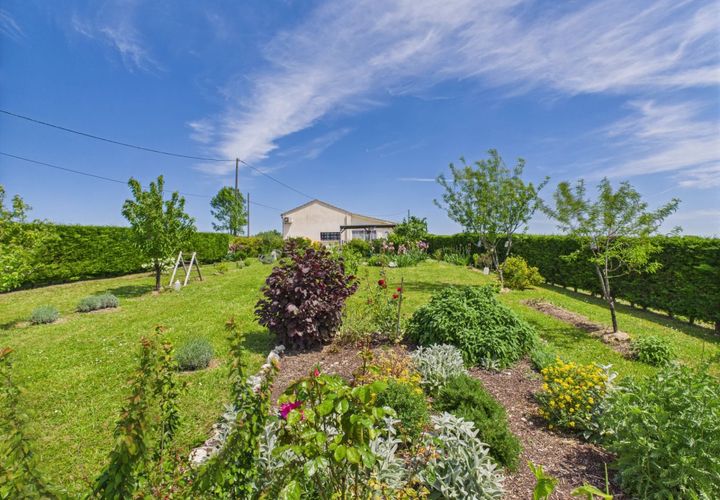 Villa i Monflanquin, Lot-et-Garonne, Monflanquin - € 176 550 | Ref: BVI80751 - foto 1