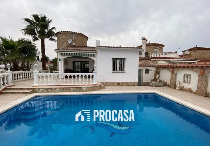Villa a Empuriabrava, Gerona, Empuriabrava - € 1.390.000 | Ref: 2331 - foto 1